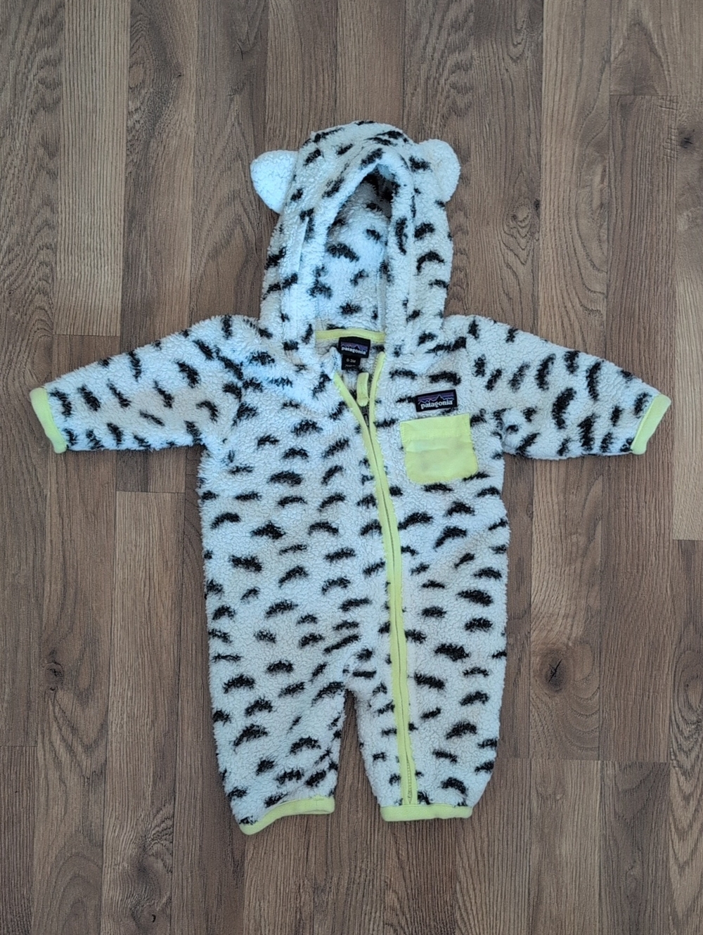 Patagonia Furry Friends Fleece Bunting Onesie, 0-3 Months, Great Used Condition